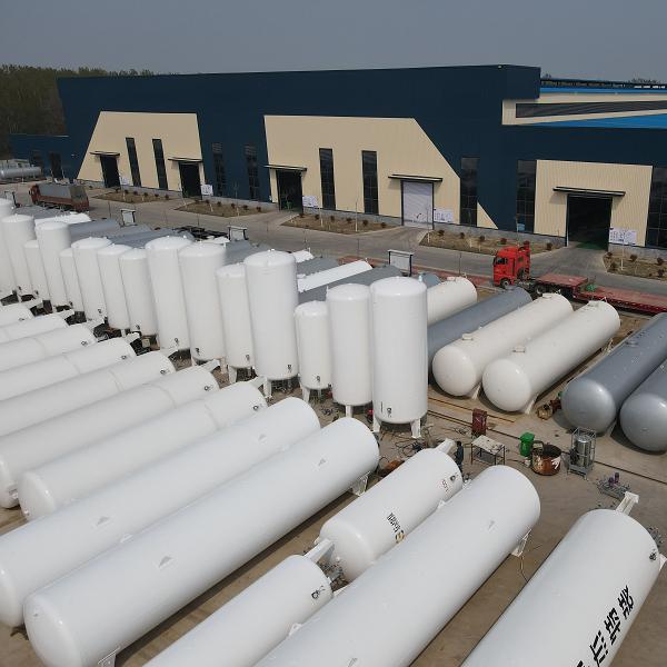 液體二氧化碳儲(chǔ)罐與液氧儲(chǔ)罐的特點(diǎn)及區(qū)別 液體二氧化碳儲(chǔ)罐與液氧儲(chǔ)罐的特點(diǎn)及區(qū)別